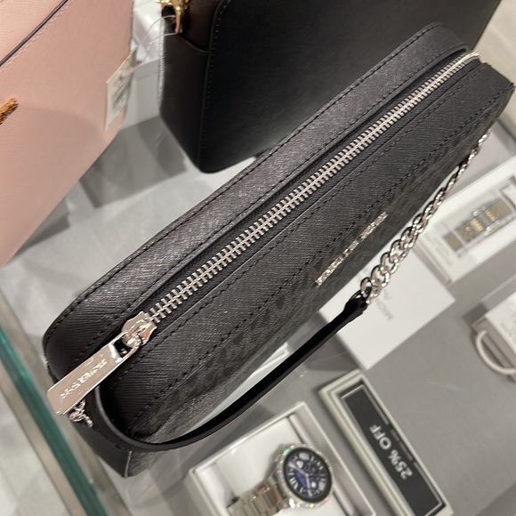 Michael Kors Jet Set Item Large East West Zip Crossbody Black Signature - Picture 12 of 17